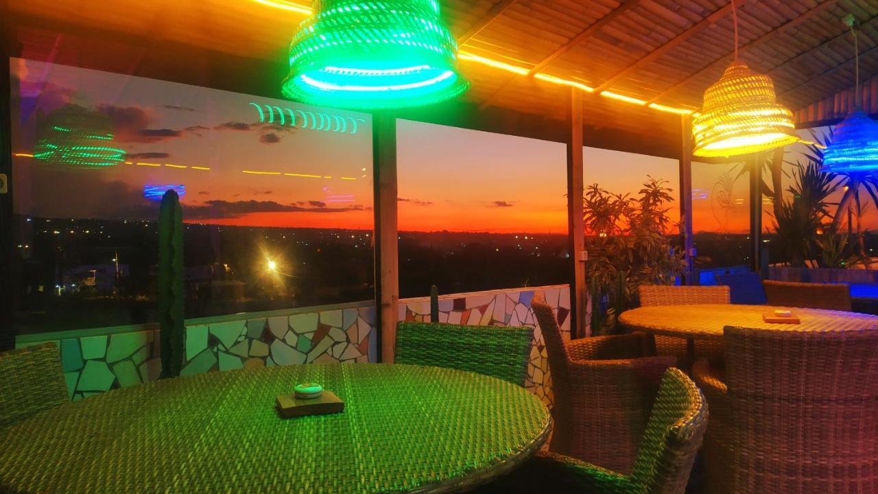 Hotel La Hasienda Kupang  Exterior photo