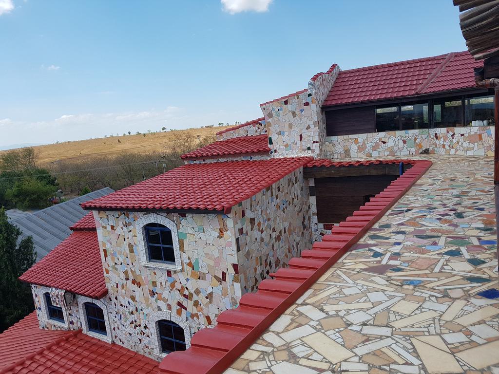 Hotel La Hasienda Kupang  Exterior photo